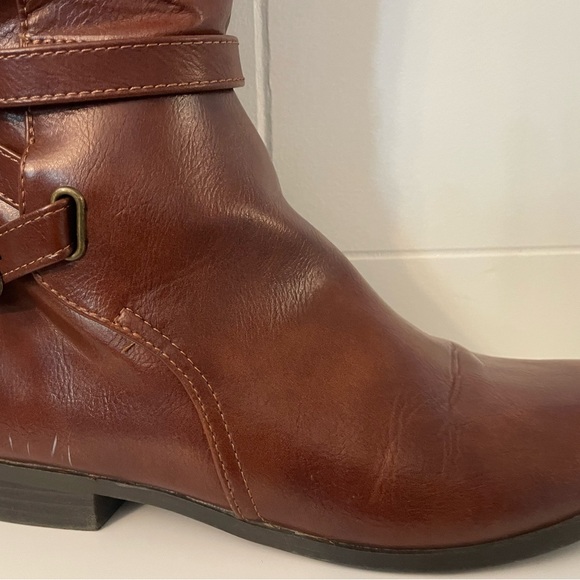 Women's Esprit faux Leather riding boot, size 7.5M - Picture 3 of 12